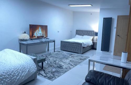 Llandaff North Ski Chalet | CF14