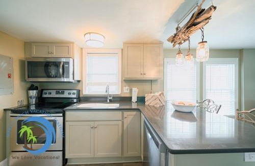 Cherry Grove Beach House | Cg Cottage Down
