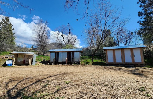 Pinehurst RV Rental | CG18 Med Campsite/Shower Kings Canyon/Sequoia NP