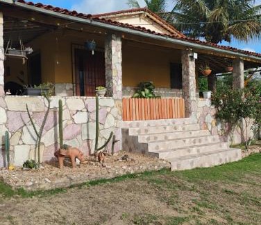Bezerros House | Chácara Aconchegante com Piscina e Churrasqueira Perto do Ponto Turístico de Bezerros