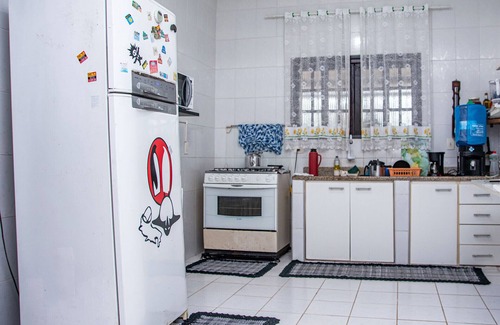 Peruibe House | Chácara com piscina, churrasq e WiFi em Peruíbe/SP