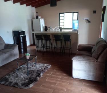 Bueno Brandao House | Chácara dos Ypes