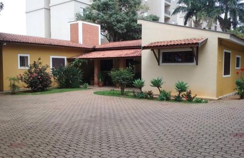 Piracicaba House | Chácara Linda e Aconchegante com 300mega Internet, Quadra Beach Tennis e Mesa de Sinuca