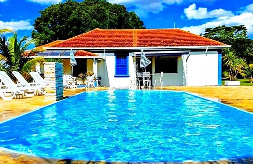 Tabapua House | Chácara Perúgia