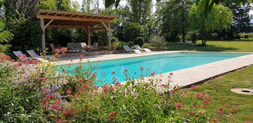 Blace Bed & Breakfast | Château de Grandmont Chambres d'hôtes