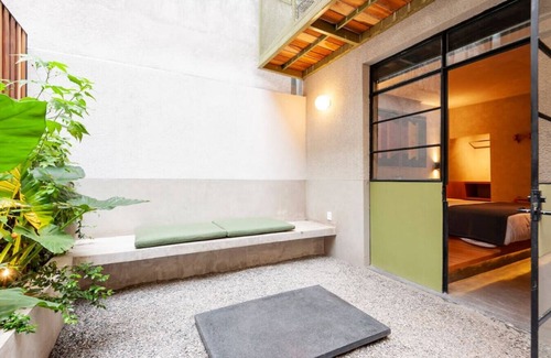 Hipodromo Apartment | CH002 · Captivating studio w/terrace @Park Mexico | ChiCo