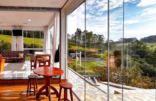 Itapeva House | Chacara com WiFi, piscina,churrasqueira e conforto