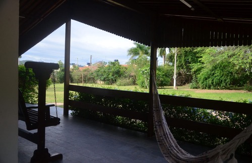 Cruzeiro House | Chácara do Amparo: Large green area close to everything