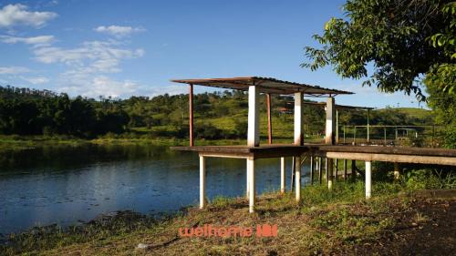 Cassia House | Chacara em Cássia com Piscina e Lago