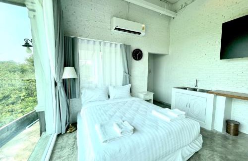 In Buri Hotel | Chaisaeng in the park