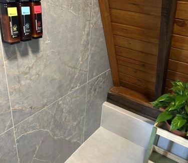 Canelinha Ski Chalet | Chalé Alvorada dos Pássaros