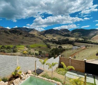 Paraisopolis Ski Chalet | Chalé Canto dos Pássaros MG