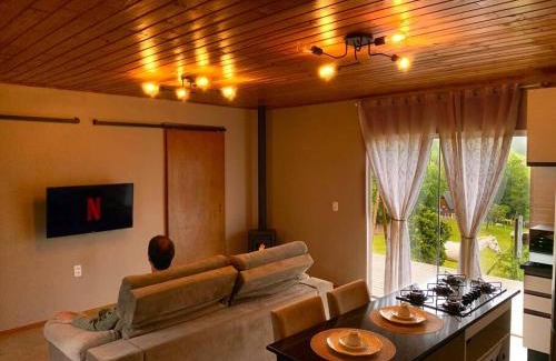 Santa Helena Ski Chalet | Chalé com Hidro, Lareira, cavalo, piscina, trilha