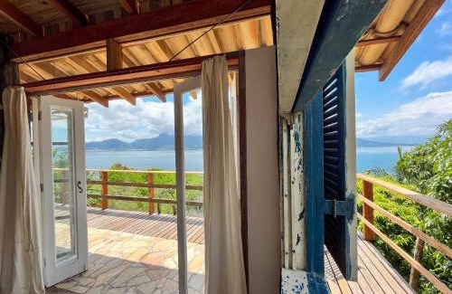 Ilhabela Historical Center House | Chalé com vista para o mar