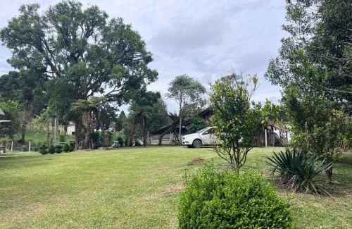 Campo Alegre Ski Chalet | Chalé do lago