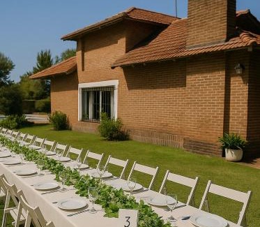 Pilar Centro House | Chalé en Pilar con pileta Solo eventos y reuniones