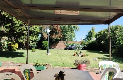 Punta Mogotes House | chalé, quincho y parque