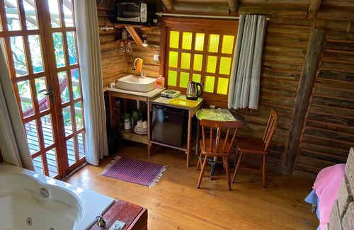 Praia Grande Ski Chalet | Chalé Saíra - Eco.hospedagem. Sinta a Natureza Imerso em paz e Tranquilidade