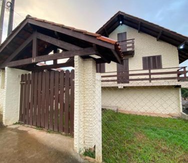 Monte Verde Cabin | Chalé Vale das Pedras