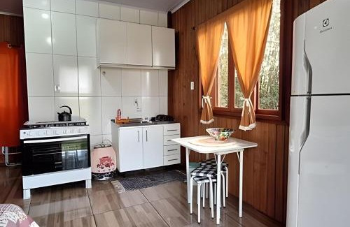 Osorio Cabin | Chalézinho Bons Ventos Campestre no Sitio com Churrasqueira WI-FI a 6km da Estrada do Mar 7km Parque de Rodeio II 8,1Km Prefeitura II 7,2Km UFRGS Litoral II Taxi Fácil II Tranquilidade 12km Praias Tramandai