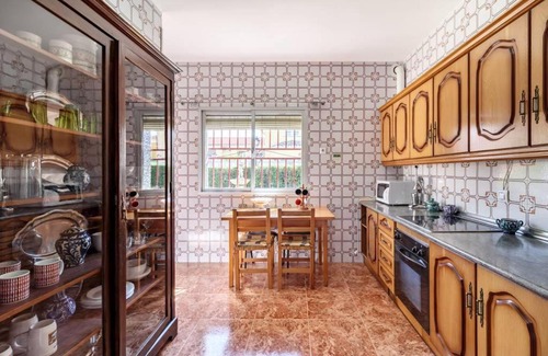 Churriana de la Vega House | Chalet acogedor con piscina muy cerca de Granada