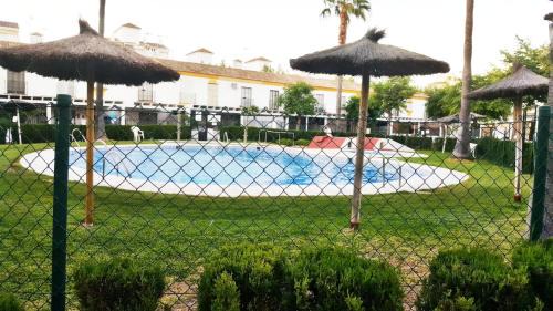 Islantilla House | Chalet Adosado con dos terrazas y piscina