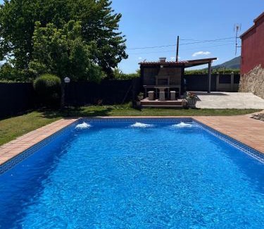 Arbo House | Chalet casa con piscina en ARBO Vigo