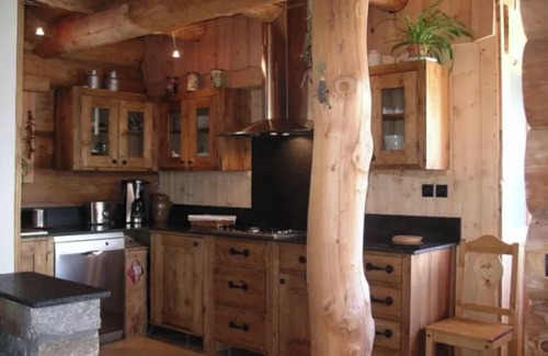Superbolquere Ski Chalet | Chalet 'Les Artigues' with Mountain View, Private Pool and Wi-Fi