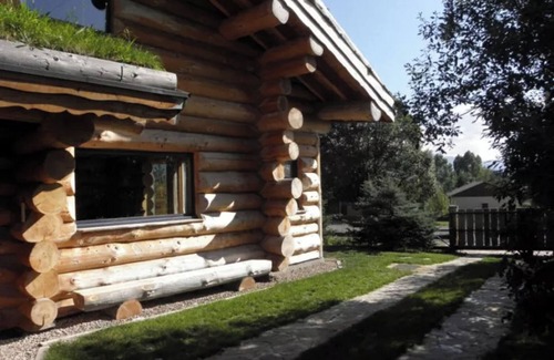 Superbolquere Ski Chalet | Chalet 'Les Artigues' with Mountain View, Private Pool and Wi-Fi
