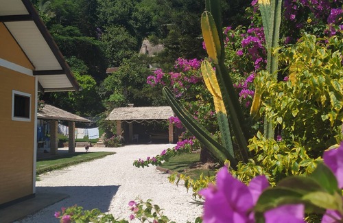 Penha House | Chalet on the Beach in Praia da Saudade.