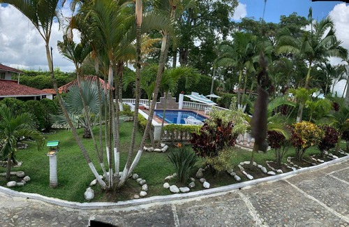 Armenia Ski Chalet | Chalet Santa Inés: Tu Refugio de Ensueño en el Corazón del Eje Cafetero