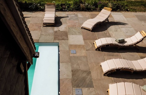 Abbess Roding Ski Chalet | Chalet Style apartment with bed pods. Great for groups of friends