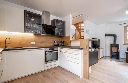 Donnersbachwald Ski Chalet | Chalet with sauna and hot tub near the ski lift