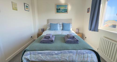 Wyke Regis House | Chalkhill View - Idyllic Sea Views Parking