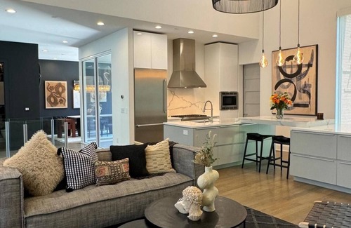 Lavista Park House | Chamblee's Luxe, Private, Modern Ultra Modern Custom-built home. Sleeps 8. Pool