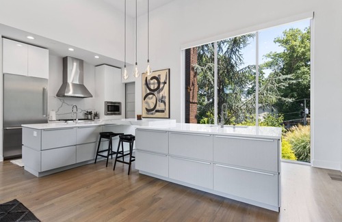 Lavista Park House | Chamblee's Luxe, Private, Modern Ultra Modern Custom-built home. Sleeps 8. Pool