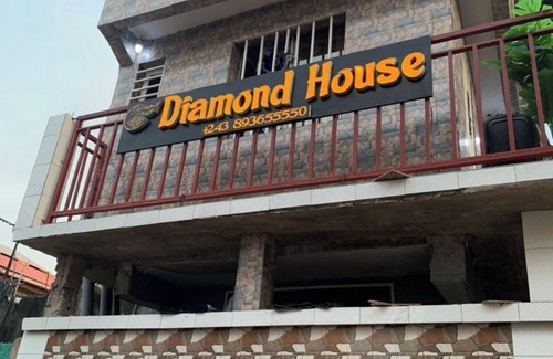 Limete Apartment | Chambre moderne/Modern Room