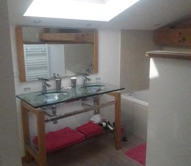 Denice Bed & Breakfast | Chambres d'Hôtes "LE CALME"
