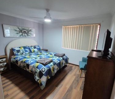 Beresford Apartment | Champion Bay Beach Unit, with own carport,