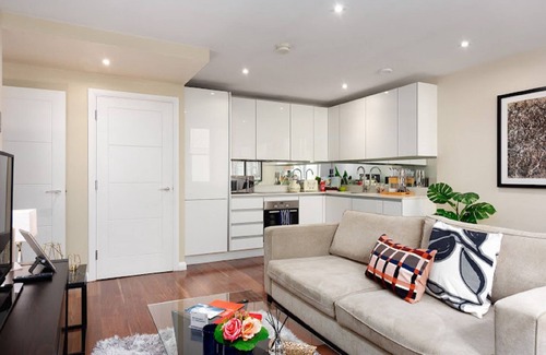 The City of London Apartment | Chancery Lane, Central London