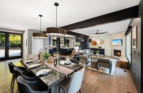 Mayhew House | Channel Marker