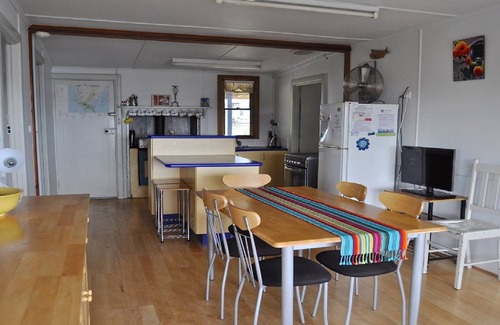 Lake Wangary House | Channel View is a very basic and affordable shack located on the Esplanade