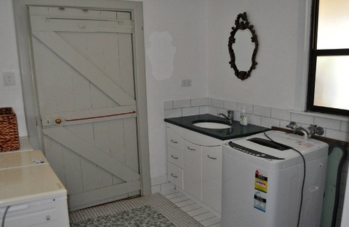 Lake Wangary House | Channel View is a very basic and affordable shack located on the Esplanade