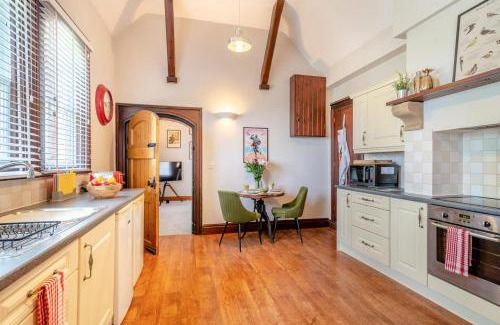 Wesham House | Chapel Cottage at Preese Hall Farm