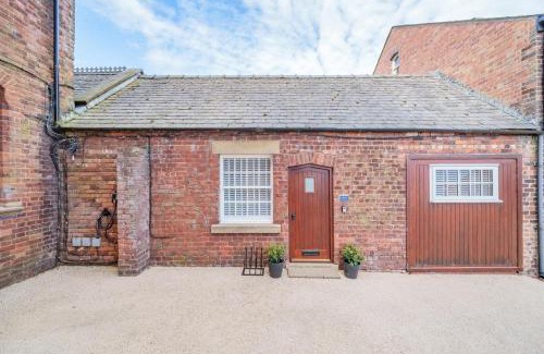 Wesham House | Chapel Cottage at Preese Hall Farm