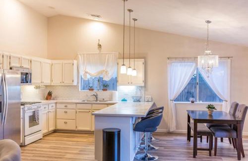 Columbia House | Charade House