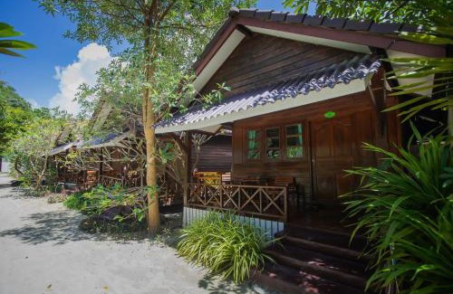 Satun Resort | Chareena Beachside