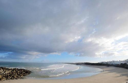 Paradise Beach House | Charis to Theo - Relax in Style at this 3-Bedroomed Langebaan Holiday House