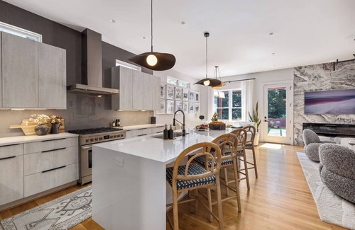 Oakhurst House | Charlotte Retreat | Pool, Spa, Gym, Putting Green