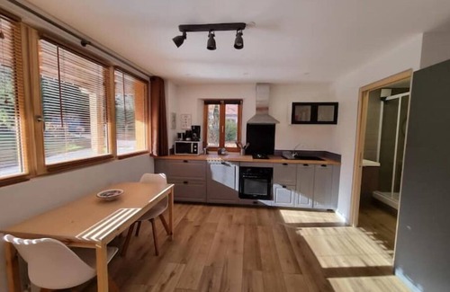 Lathuile Apartment | Charmant Studio, Lumineux - Lac D'annecy
